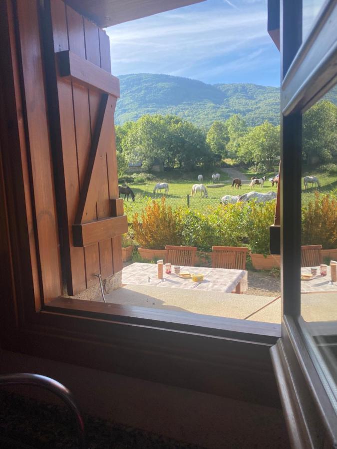 Check-In Casas Cumbre De Benasque Apartment Eriste Exterior photo