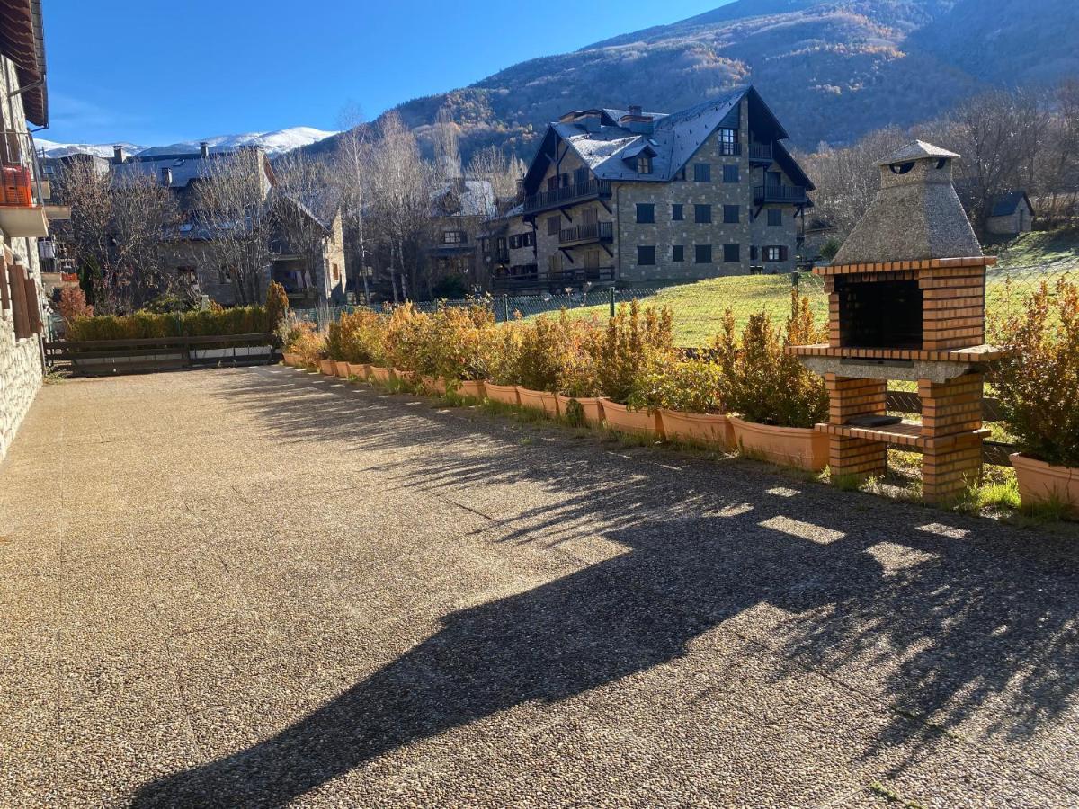 Check-In Casas Cumbre De Benasque Apartment Eriste Exterior photo